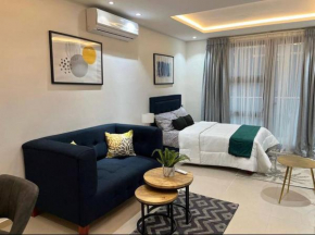 Luxury & Modern Studio Apartment